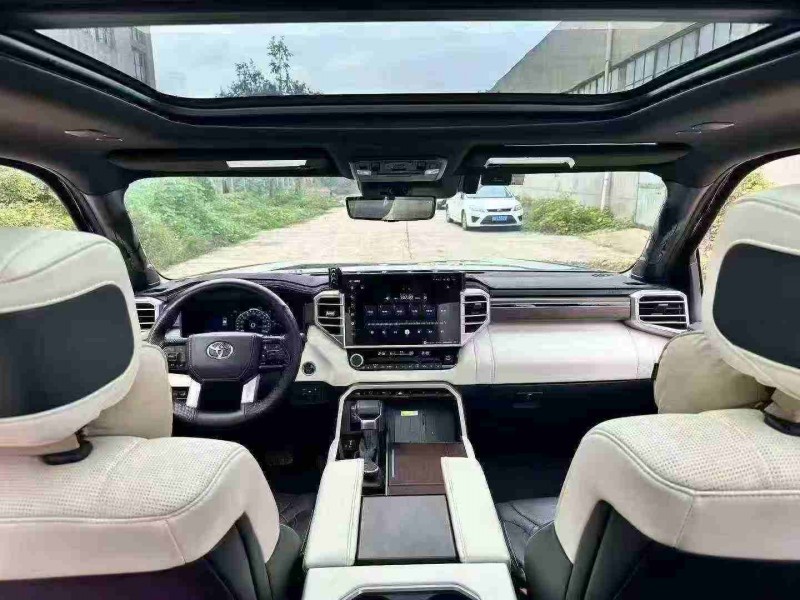 威海24年丰田红杉6