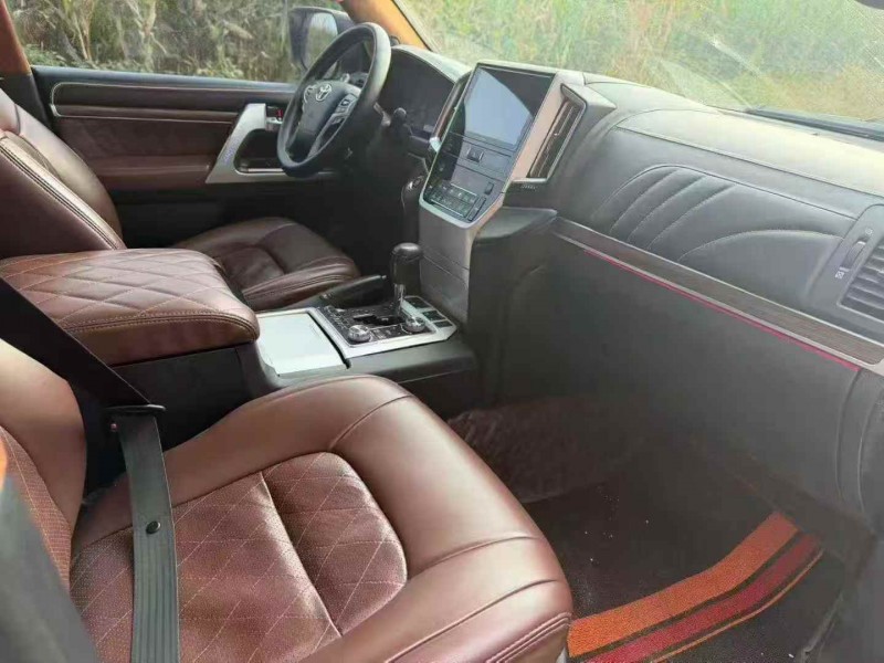 通辽14年丰田兰德酷路泽4