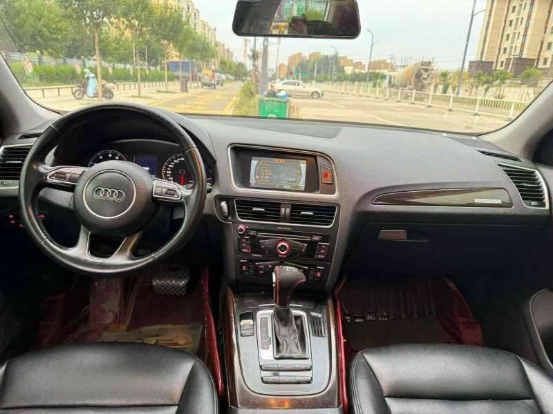 保定15年奥迪Q57