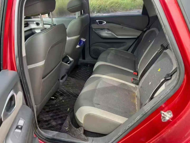 邵阳21年宝骏RC56