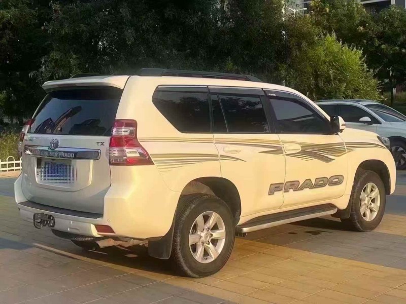 张家口18年丰田普拉多7
