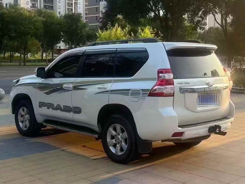 张家口18年丰田普拉多8