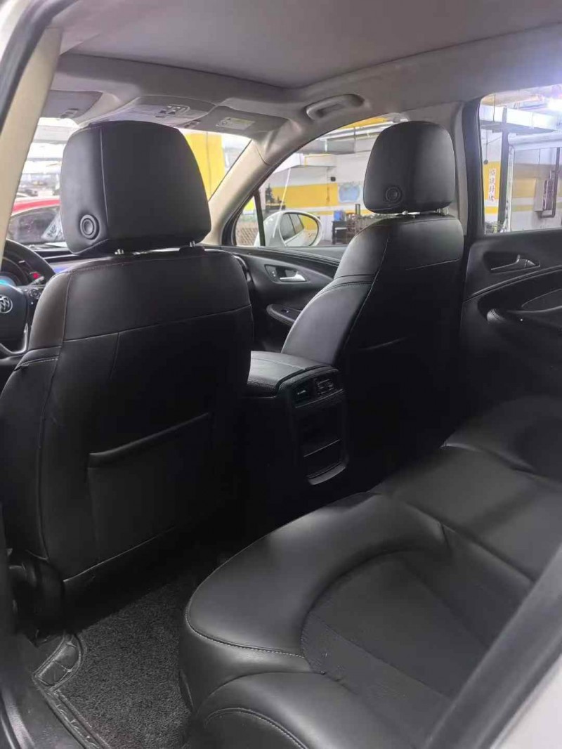 宜昌17年别克昂科威9