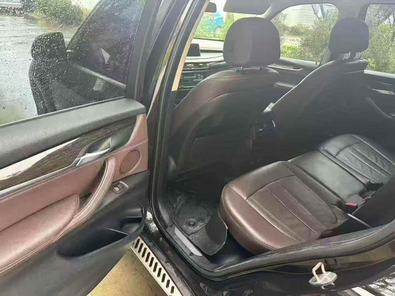 济宁15年宝马X55