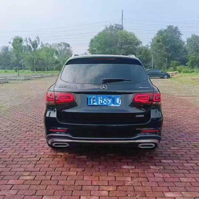 东营21年奔驰GLC9