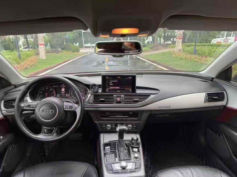 济宁14年奥迪A7L6