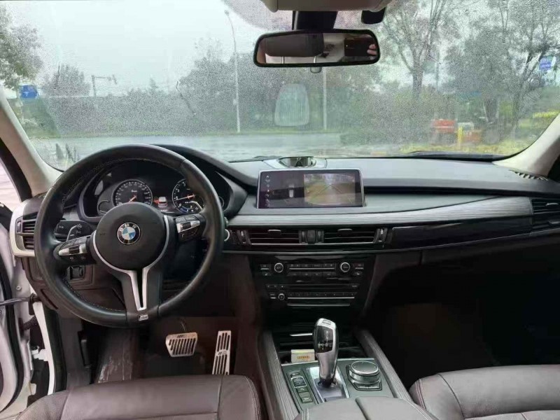 南通18年宝马X54