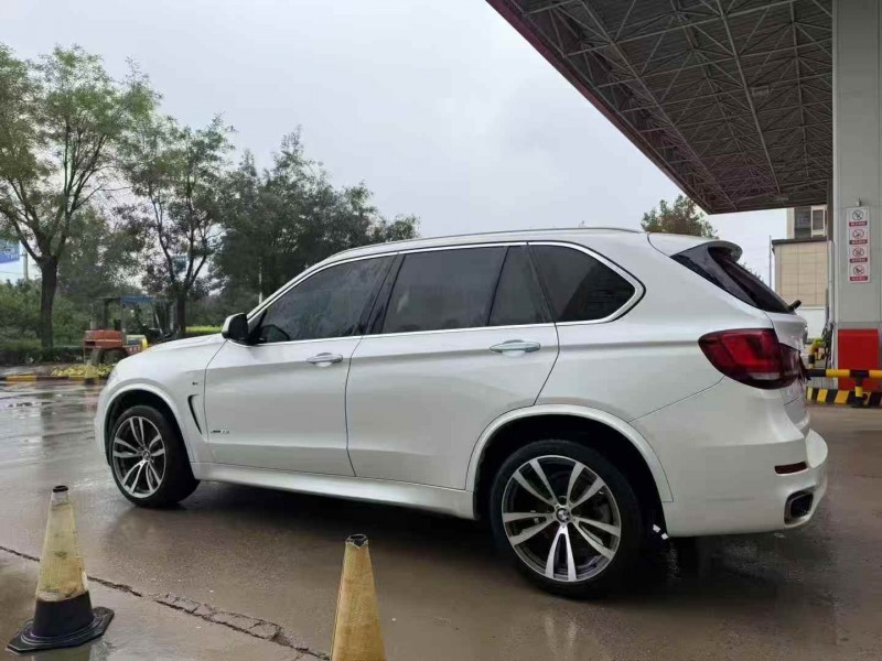 南通18年宝马X57