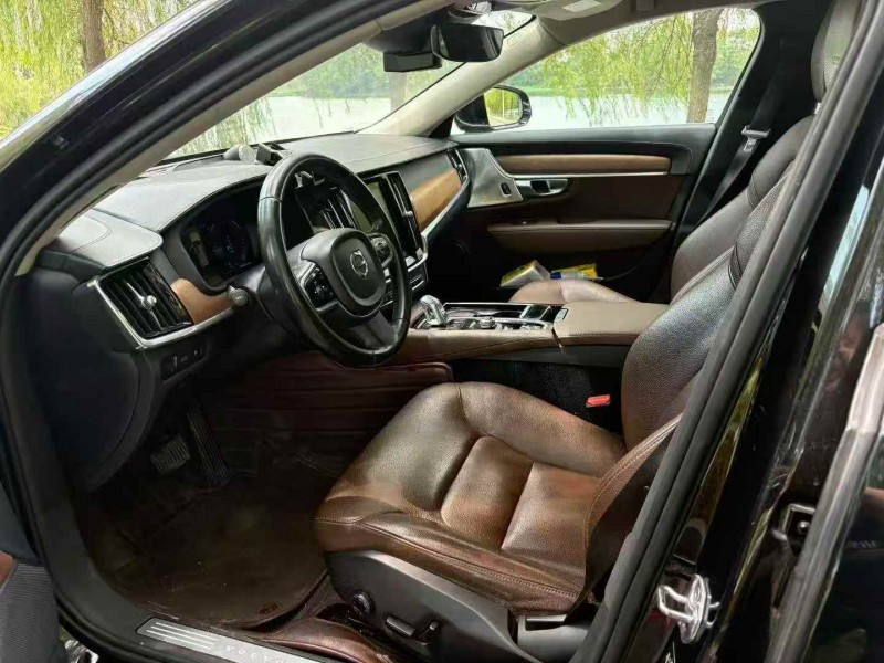 赣州19年沃尔沃S904