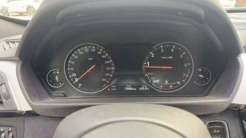 保定19年宝马3系8