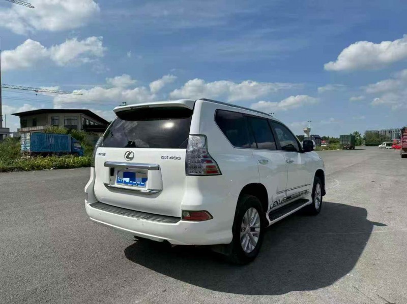 桂林15年雷克萨斯GX7