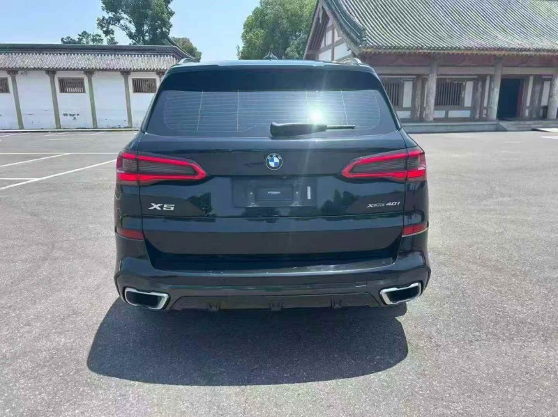 南通20年宝马X59