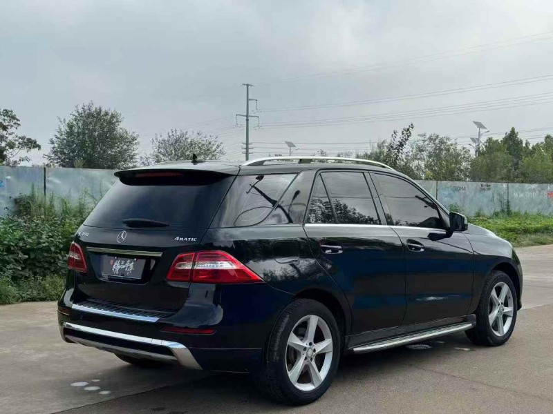 淄博15年奔驰ML8