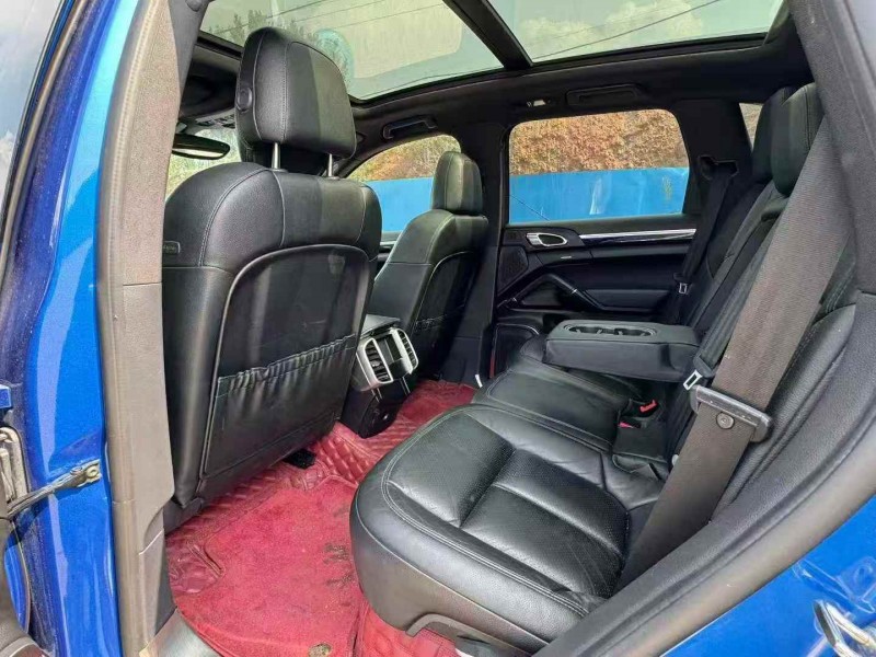 烟台18年保时捷卡宴6