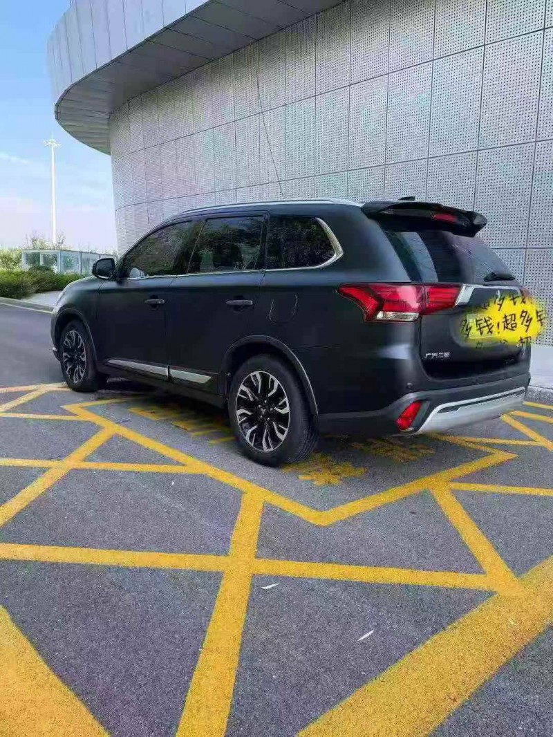 邯郸20年三菱欧蓝德6