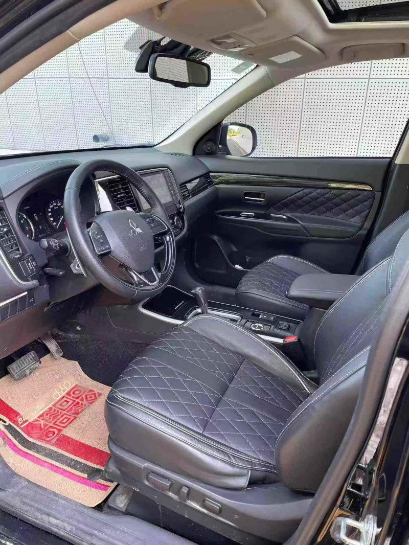 邯郸20年三菱欧蓝德7