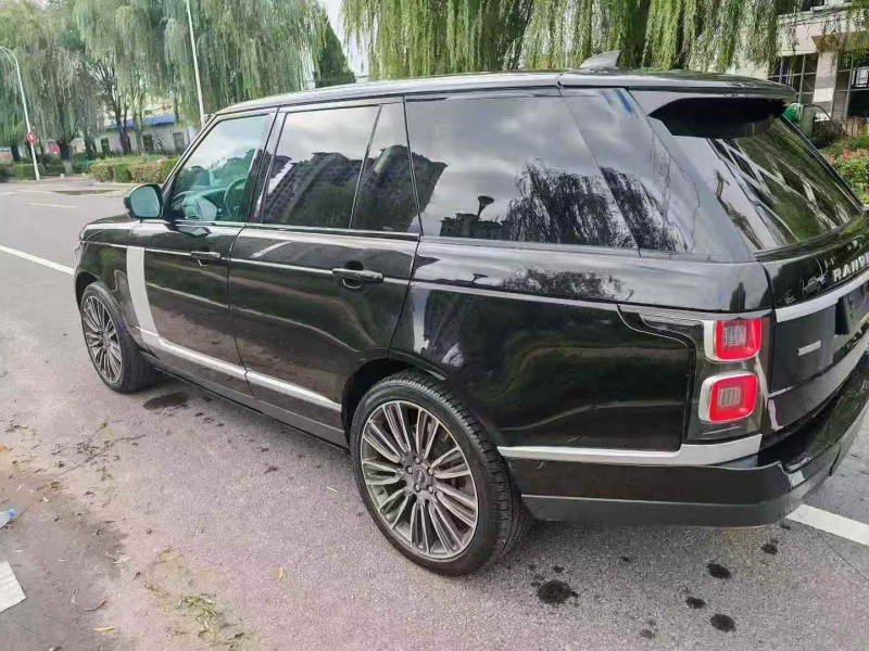 济宁18年路虎揽胜行政9