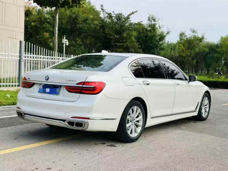 潍坊17年宝马7系9