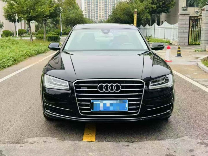 济宁15年奥迪A8L1