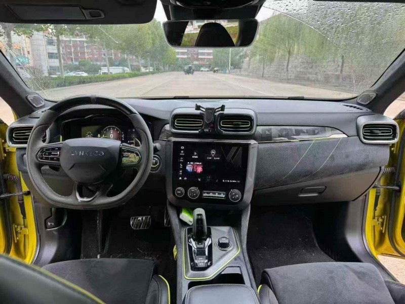 济南21年领克033