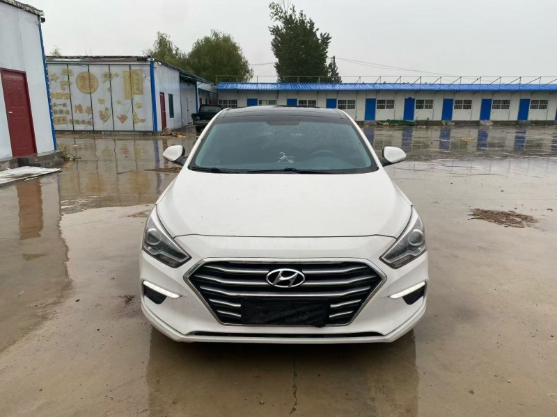 菏泽17年现代名图1