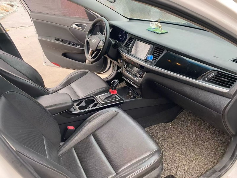 菏泽17年现代名图5