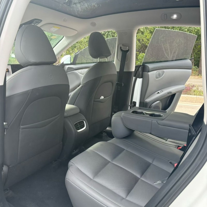 枣庄24年智己LS65