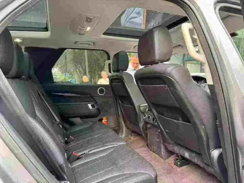 重庆20年路虎发现5