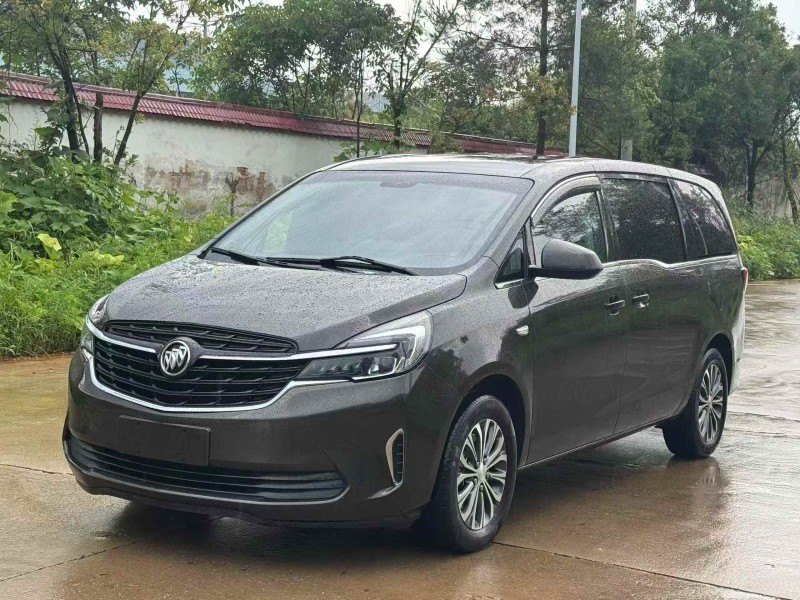 延安21年别克GL82