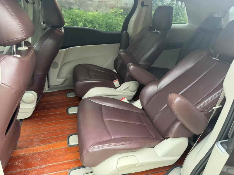 延安21年别克GL84