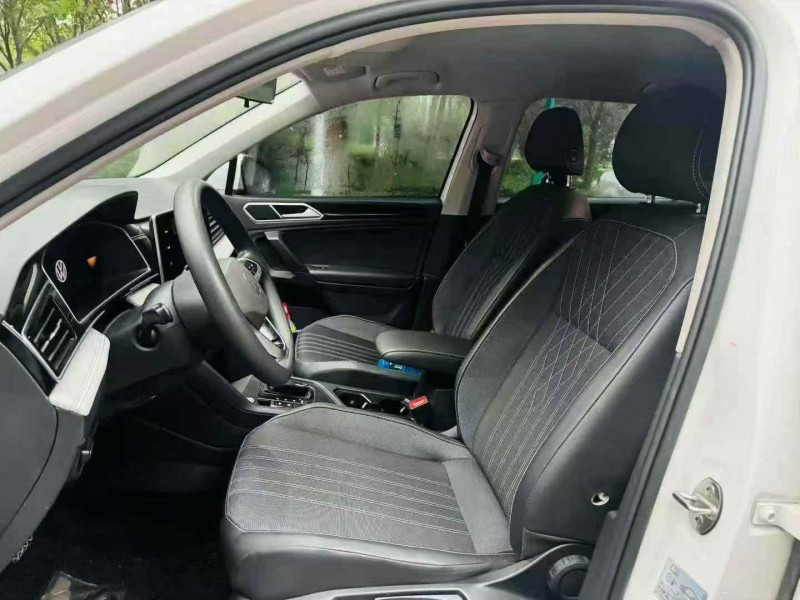 潍坊22年大众途观4