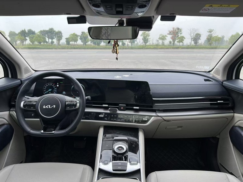 盐城23年起亚狮铂7