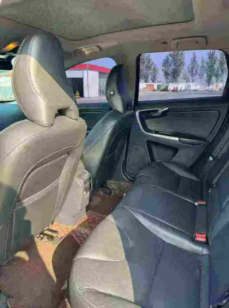 烟台16年沃尔沃XC607