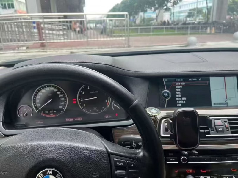 广州11年宝马7系3