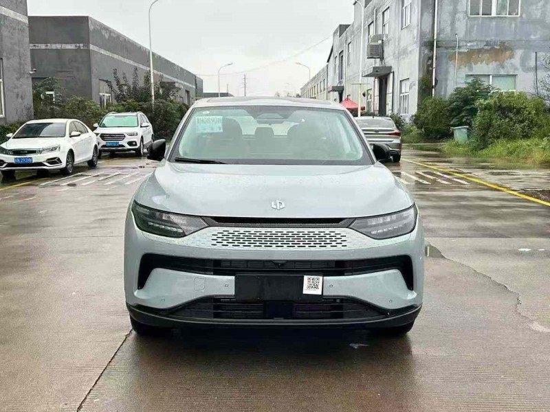 宿迁25年零跑汽车C111