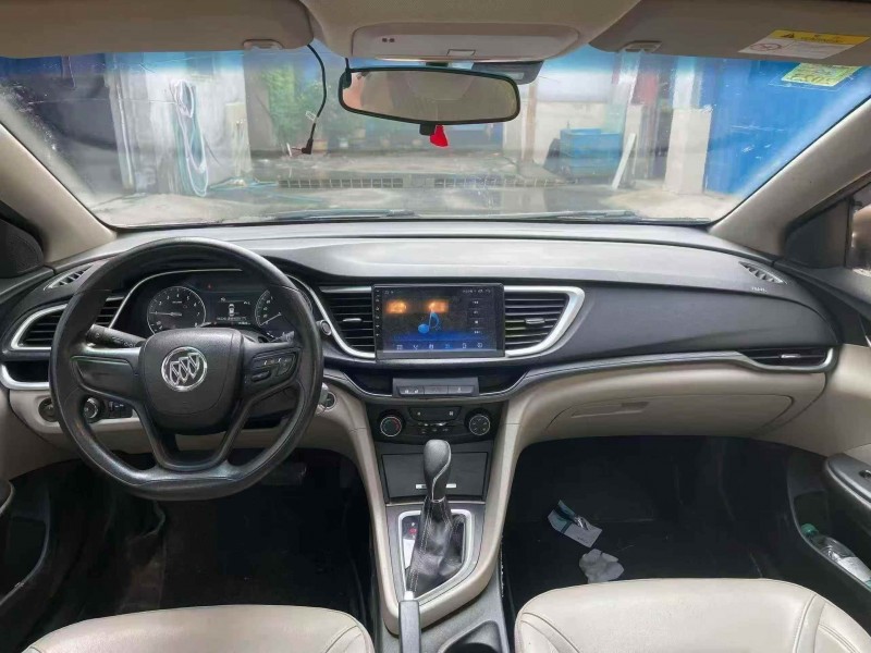 枣庄17年别克英朗4