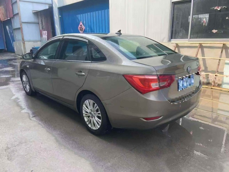 枣庄17年别克英朗8