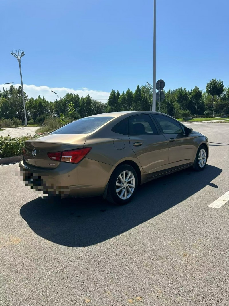 枣庄16年别克威朗9