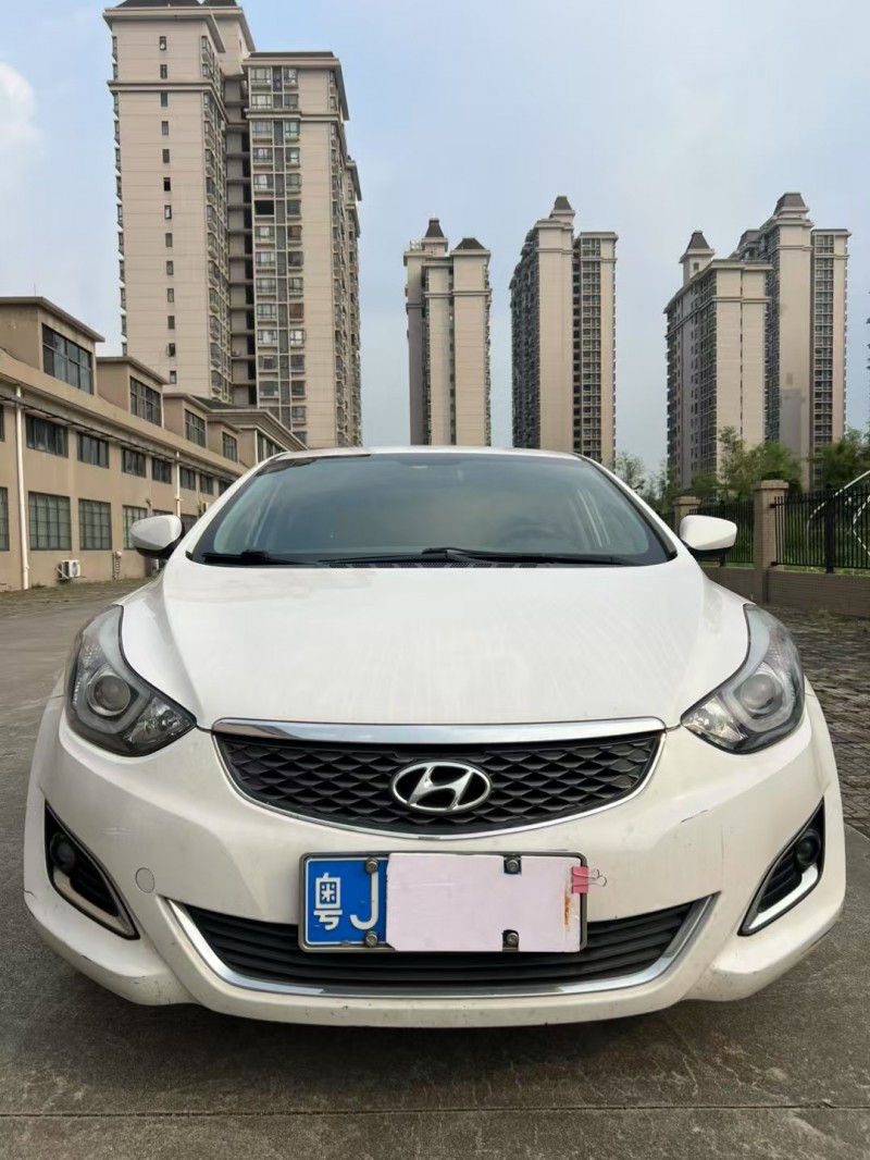 江门18年现代朗动1