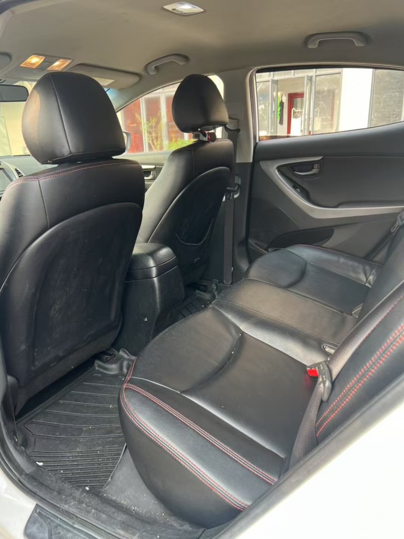 江门18年现代朗动5