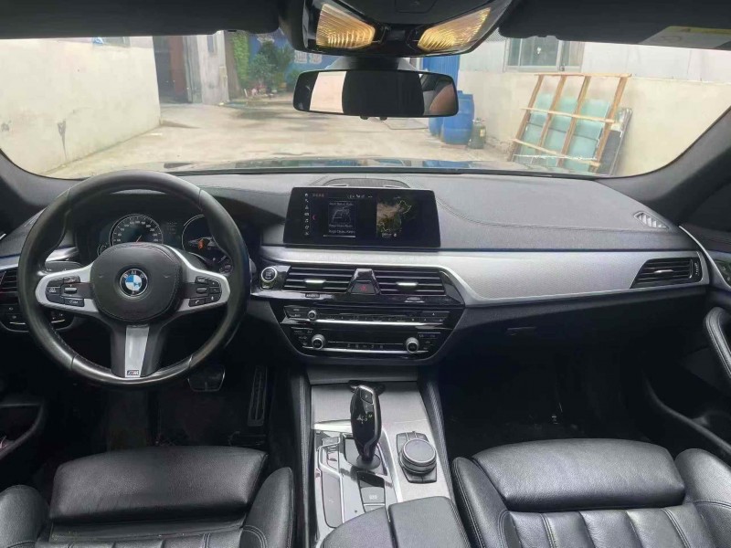 青岛18年宝马5系5