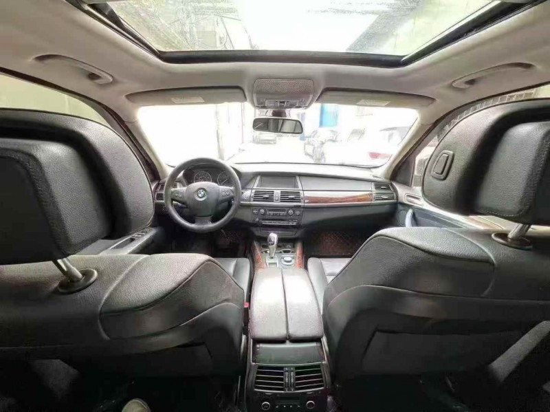 潍坊09年宝马X56