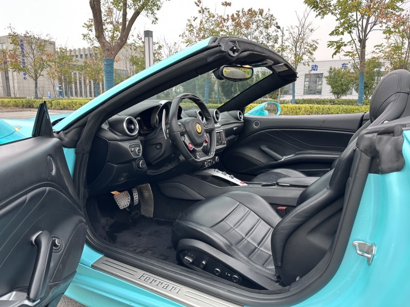 盐城15年法拉利California T6
