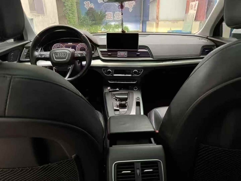 东营19年奥迪Q54