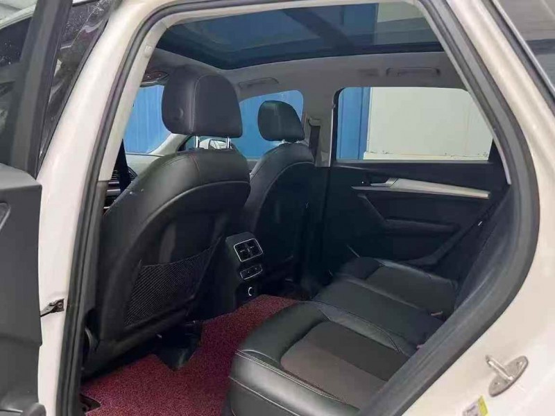 东营19年奥迪Q56