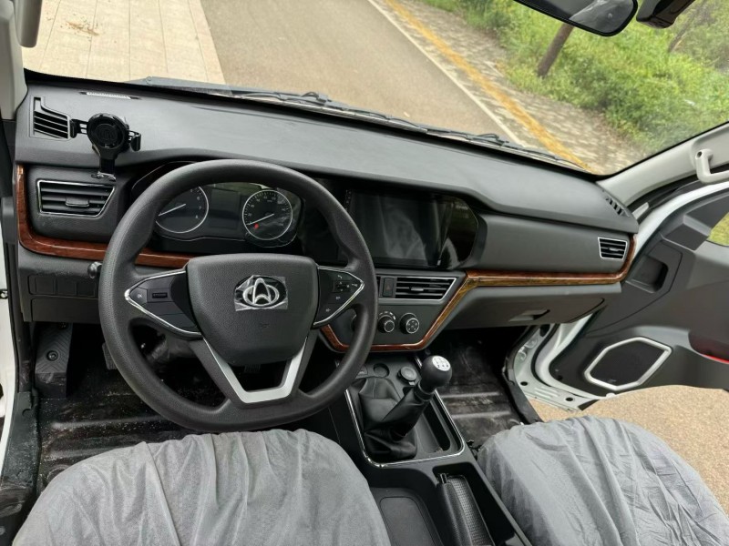 枣庄25年长安汽车跨越王6