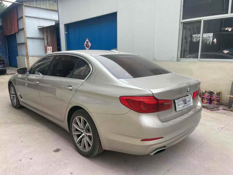 烟台17年宝马5系9