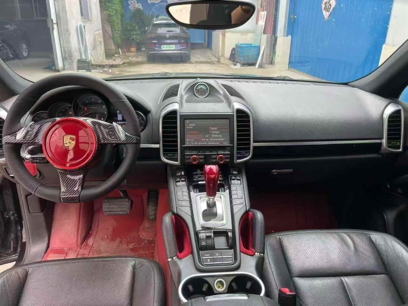 东营14年保时捷卡宴4