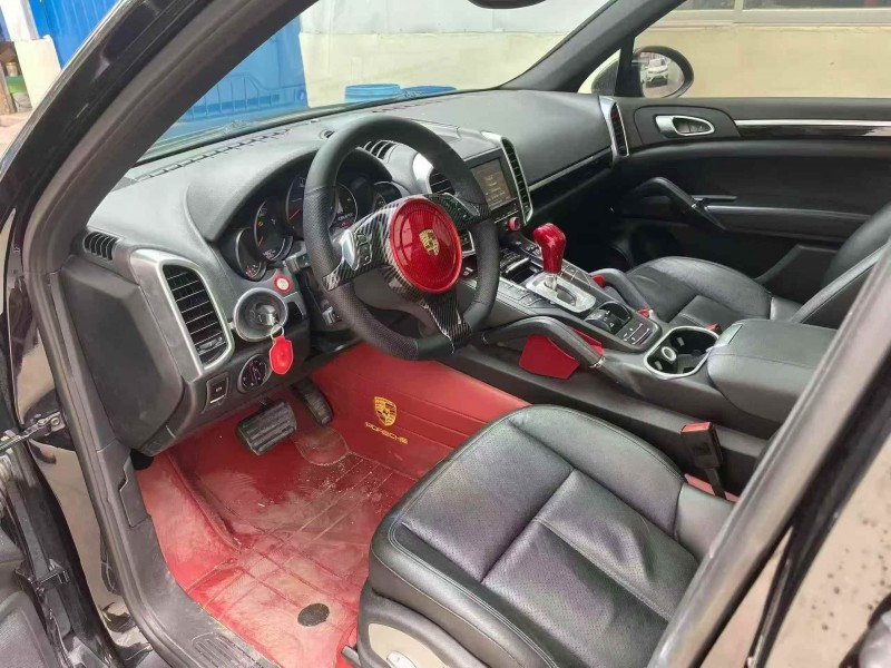 东营14年保时捷卡宴5