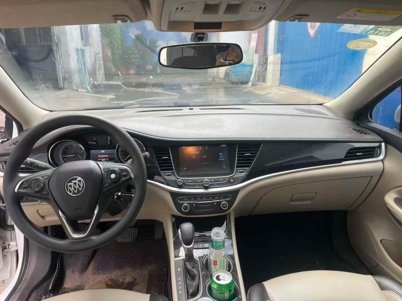 烟台16年别克威朗6